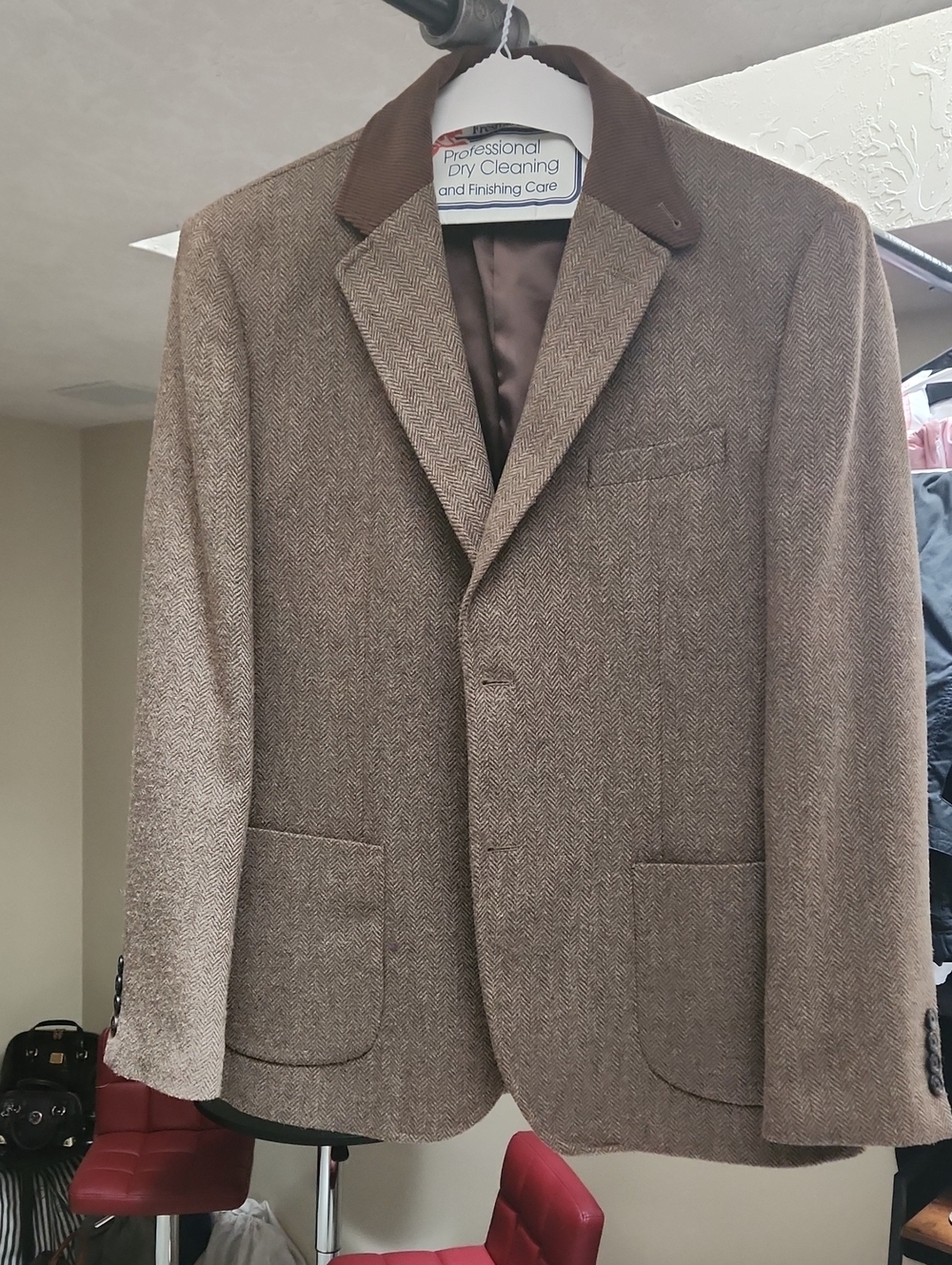 Paul Jones Men's Brown Herringbone Blazer - Classic Tailored Sport Jacket